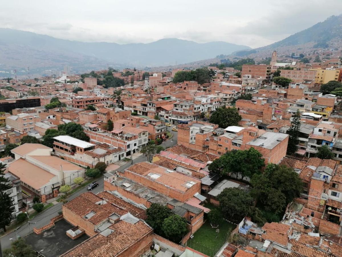 Apartamento Vistas Lindas Cerca Centro Medellin Exterior photo