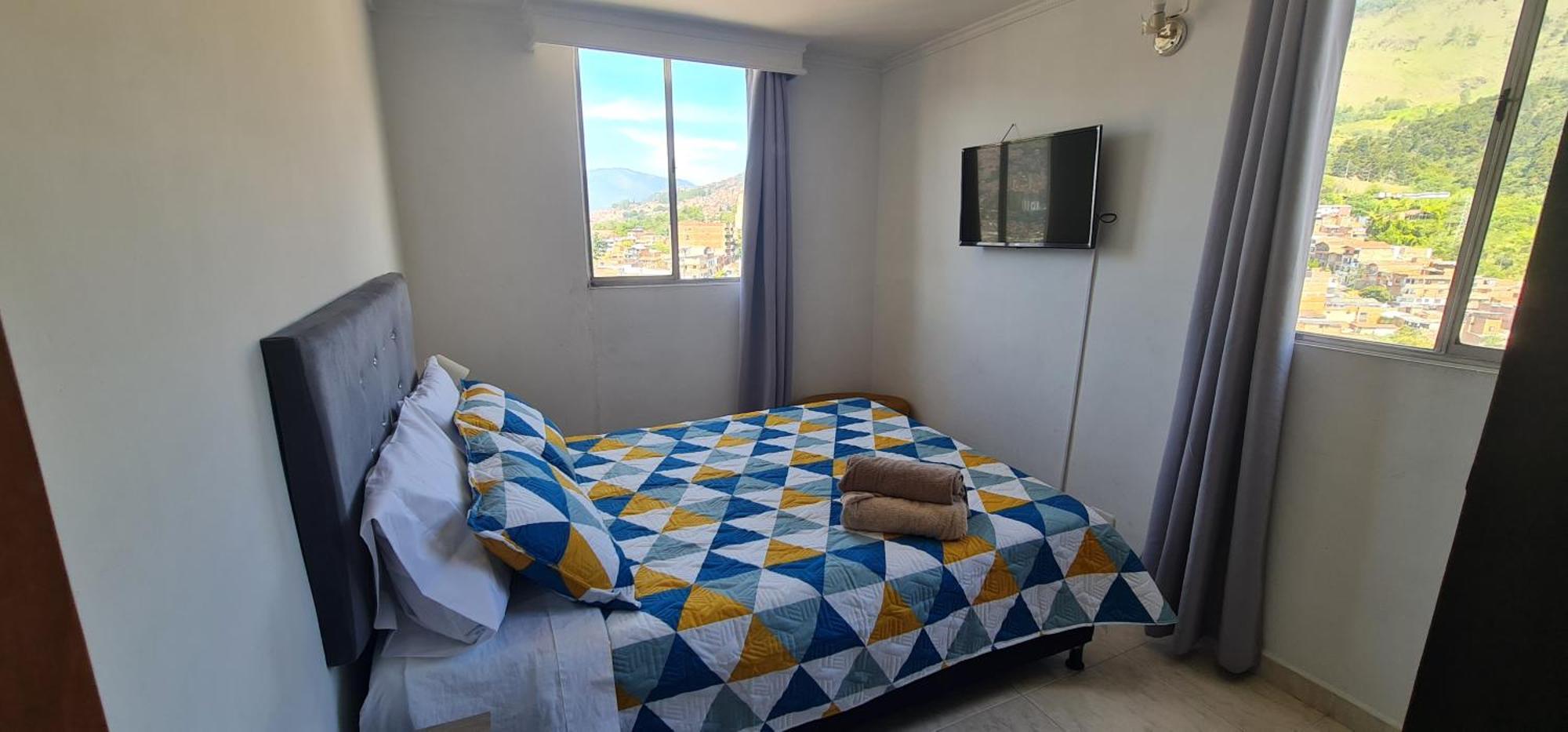 Apartamento Vistas Lindas Cerca Centro Medellin Exterior photo