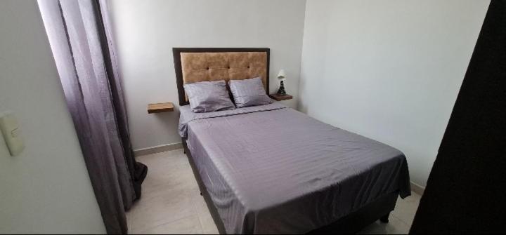 Apartamento Vistas Lindas Cerca Centro Medellin Exterior photo